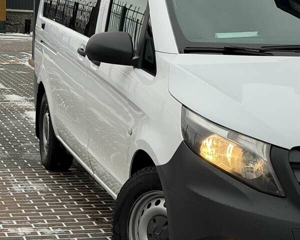 Білий Мерседес Віто, об'ємом двигуна 2.14 л та пробігом 335 тис. км за 16800 $, фото 10 на Automoto.ua