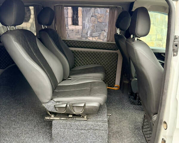 Білий Мерседес Віто, об'ємом двигуна 2.14 л та пробігом 274 тис. км за 19700 $, фото 26 на Automoto.ua