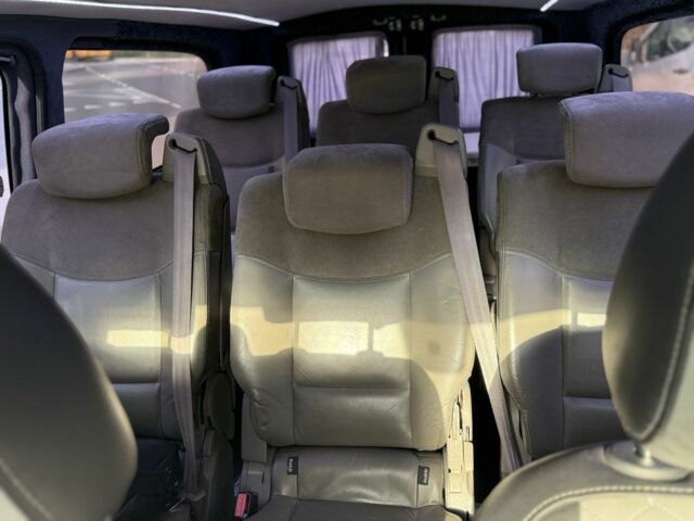 Белый Мерседес Вито, объемом двигателя 2.1 л и пробегом 293 тыс. км за 17500 $, фото 7 на Automoto.ua