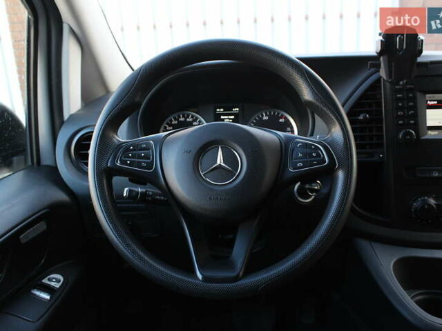 Білий Мерседес Віто, об'ємом двигуна 2.2 л та пробігом 161 тис. км за 25900 $, фото 37 на Automoto.ua