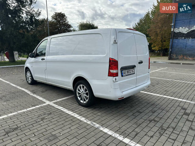 Білий Мерседес Віто, об'ємом двигуна 2.14 л та пробігом 280 тис. км за 19000 $, фото 35 на Automoto.ua