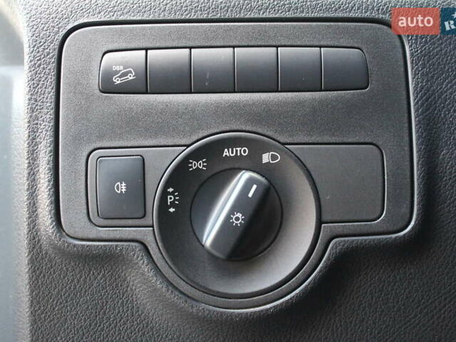 Білий Мерседес Віто, об'ємом двигуна 2.2 л та пробігом 161 тис. км за 25900 $, фото 43 на Automoto.ua