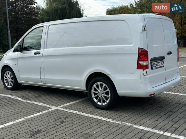 Білий Мерседес Віто, об'ємом двигуна 2.14 л та пробігом 280 тис. км за 19000 $, фото 13 на Automoto.ua