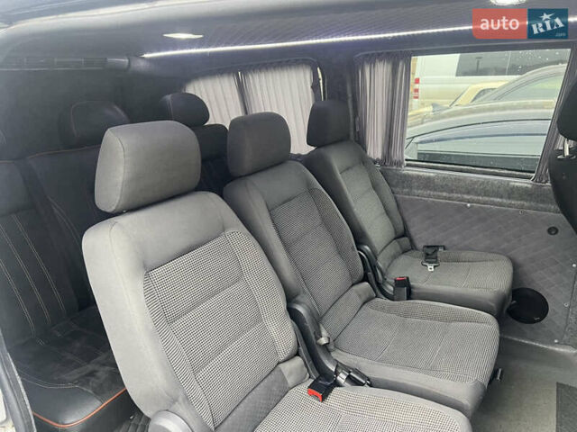 Білий Мерседес Віто, об'ємом двигуна 2.2 л та пробігом 305 тис. км за 20000 $, фото 4 на Automoto.ua