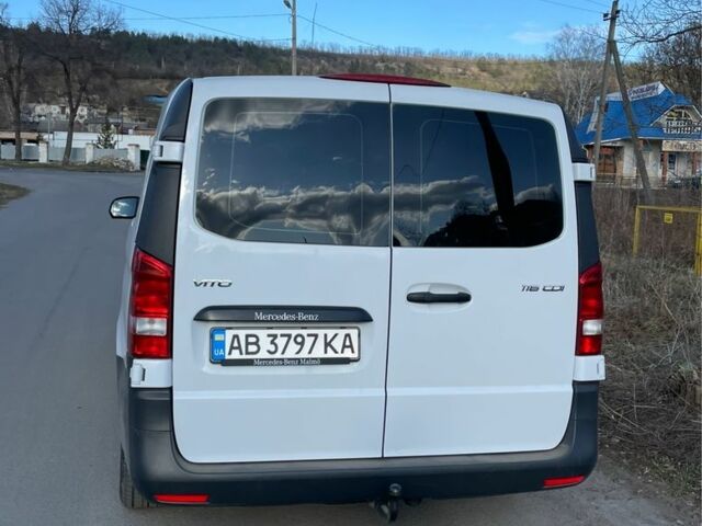 Белый Мерседес Вито, объемом двигателя 2.1 л и пробегом 400 тыс. км за 25200 $, фото 5 на Automoto.ua