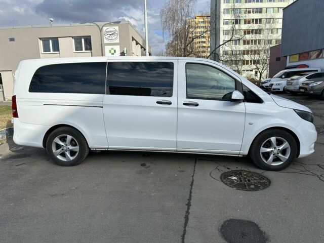 Белый Мерседес Вито, объемом двигателя 2.1 л и пробегом 295 тыс. км за 25000 $, фото 1 на Automoto.ua