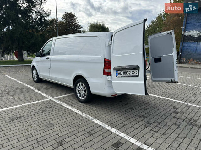 Білий Мерседес Віто, об'ємом двигуна 2.14 л та пробігом 280 тис. км за 19000 $, фото 15 на Automoto.ua