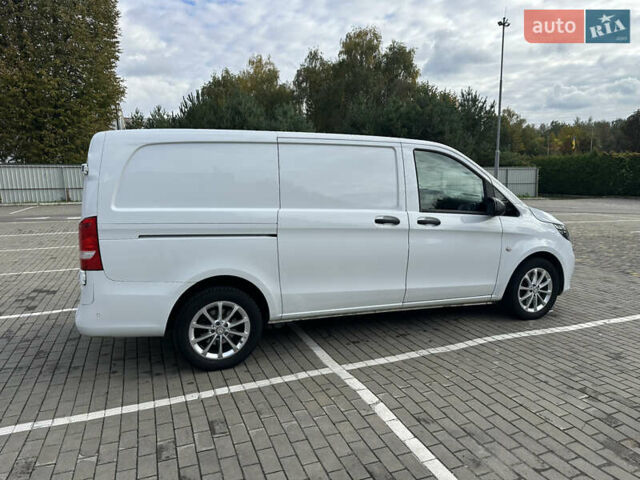 Білий Мерседес Віто, об'ємом двигуна 2.14 л та пробігом 280 тис. км за 19000 $, фото 40 на Automoto.ua