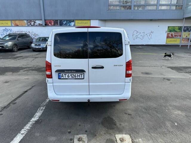Белый Мерседес Вито, объемом двигателя 2.1 л и пробегом 295 тыс. км за 25000 $, фото 5 на Automoto.ua