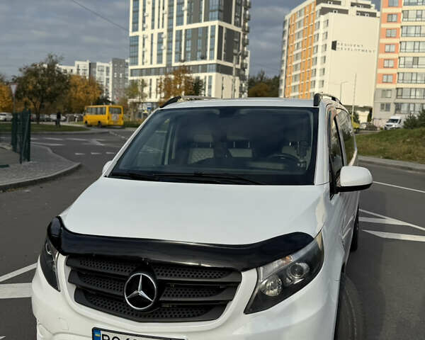 Білий Мерседес Віто, об'ємом двигуна 2.14 л та пробігом 295 тис. км за 17450 $, фото 2 на Automoto.ua