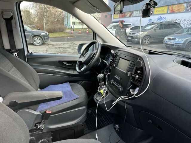 Белый Мерседес Вито, объемом двигателя 2.1 л и пробегом 295 тыс. км за 25000 $, фото 10 на Automoto.ua