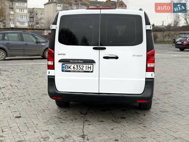 Белый Мерседес Вито, объемом двигателя 1.6 л и пробегом 77 тыс. км за 23800 $, фото 5 на Automoto.ua