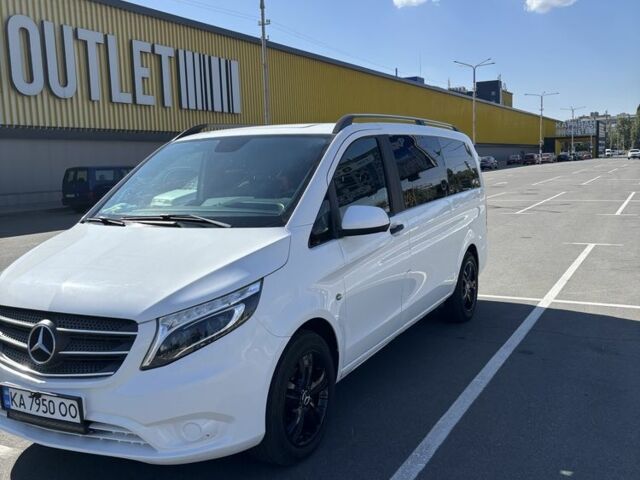 Белый Мерседес Вито, объемом двигателя 2.1 л и пробегом 292 тыс. км за 28100 $, фото 2 на Automoto.ua