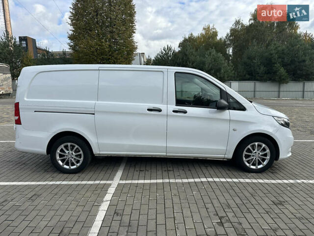 Білий Мерседес Віто, об'ємом двигуна 2.14 л та пробігом 280 тис. км за 19000 $, фото 41 на Automoto.ua