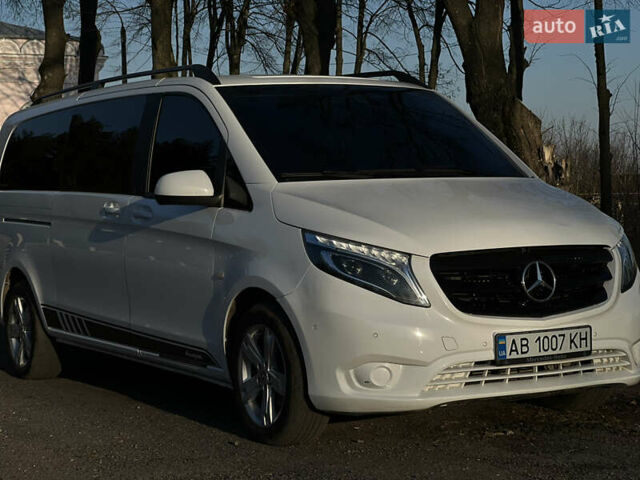 Белый Мерседес Вито, объемом двигателя 2.14 л и пробегом 225 тыс. км за 26000 $, фото 1 на Automoto.ua