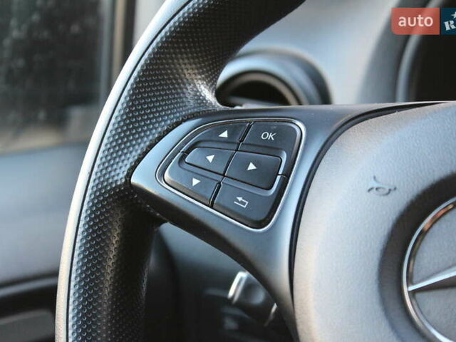 Білий Мерседес Віто, об'ємом двигуна 2.2 л та пробігом 161 тис. км за 25900 $, фото 36 на Automoto.ua