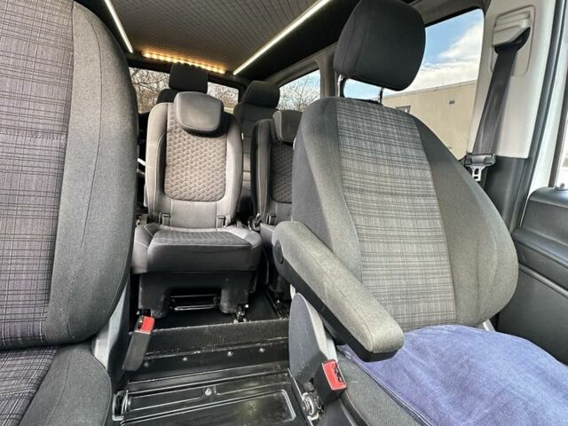 Белый Мерседес Вито, объемом двигателя 2.1 л и пробегом 295 тыс. км за 25000 $, фото 11 на Automoto.ua