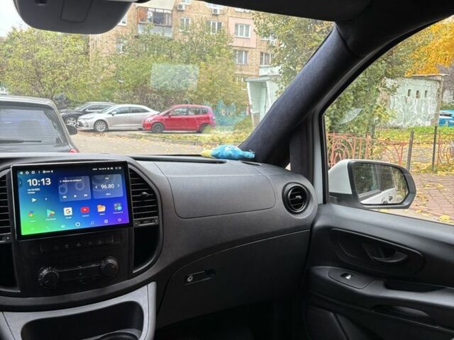 Белый Мерседес Вито, объемом двигателя 2.1 л и пробегом 292 тыс. км за 28100 $, фото 18 на Automoto.ua