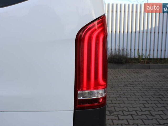 Білий Мерседес Віто, об'ємом двигуна 2.2 л та пробігом 161 тис. км за 25900 $, фото 22 на Automoto.ua