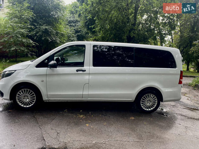 Белый Мерседес Вито, объемом двигателя 2.1 л и пробегом 214 тыс. км за 21000 $, фото 4 на Automoto.ua