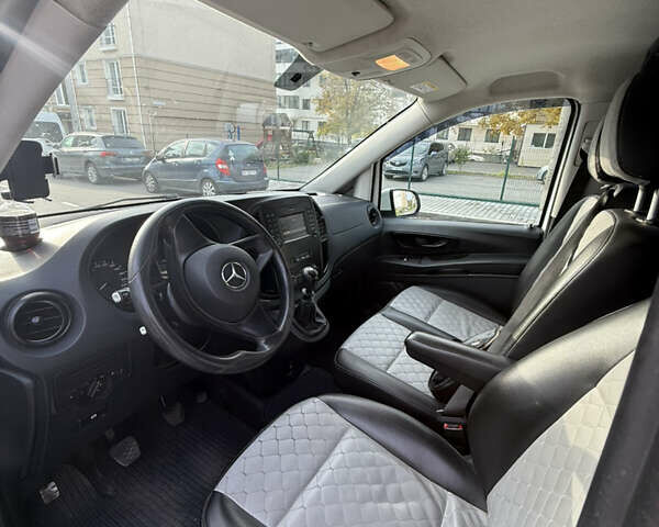 Білий Мерседес Віто, об'ємом двигуна 2.14 л та пробігом 295 тис. км за 17450 $, фото 12 на Automoto.ua