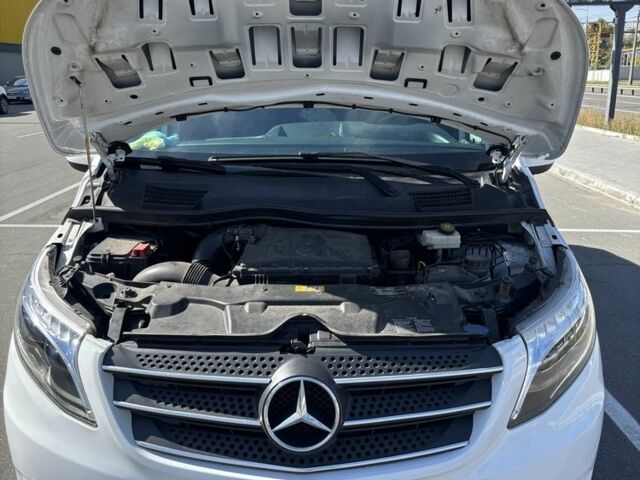 Белый Мерседес Вито, объемом двигателя 2.1 л и пробегом 292 тыс. км за 28100 $, фото 13 на Automoto.ua