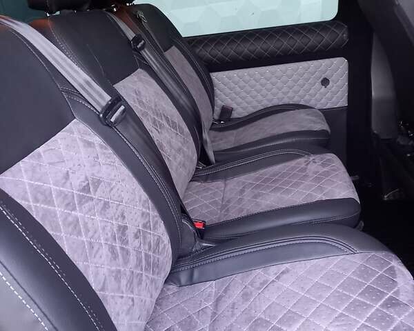 Белый Мерседес Вито, объемом двигателя 2.2 л и пробегом 370 тыс. км за 28000 $, фото 38 на Automoto.ua