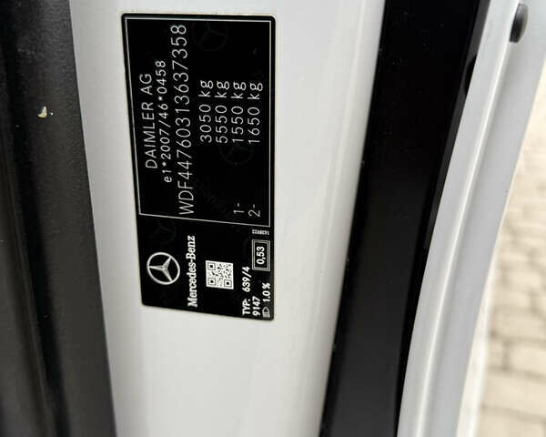 Белый Мерседес Вито, объемом двигателя 2.14 л и пробегом 225 тыс. км за 27850 $, фото 125 на Automoto.ua