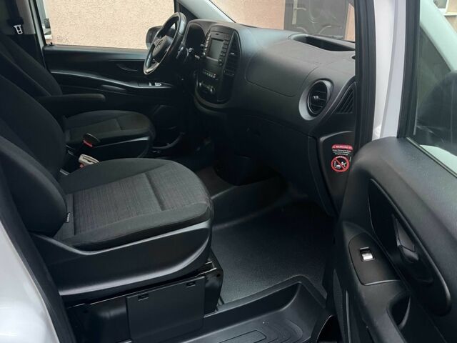 Білий Мерседес Віто, об'ємом двигуна 2 л та пробігом 237 тис. км за 26950 $, фото 8 на Automoto.ua