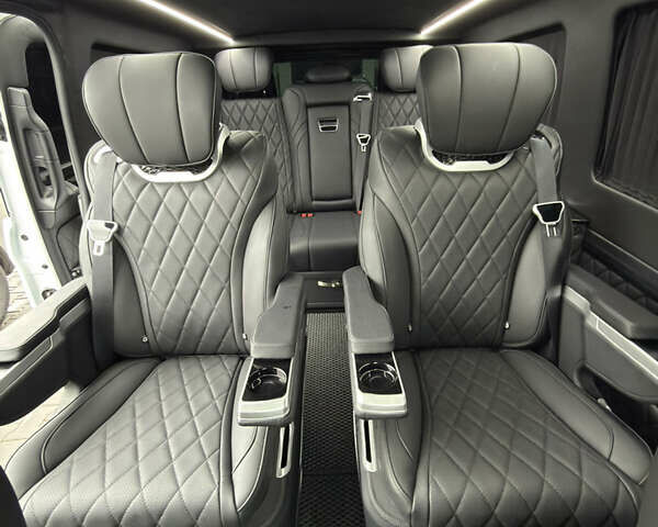 Белый Мерседес Вито, объемом двигателя 2.14 л и пробегом 241 тыс. км за 35500 $, фото 9 на Automoto.ua