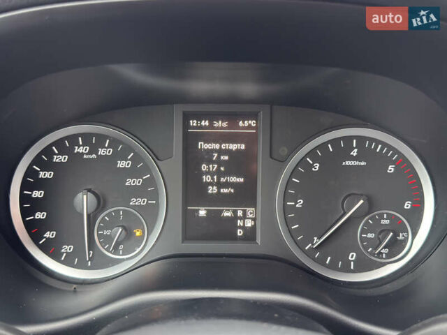 Белый Мерседес Вито, объемом двигателя 2.14 л и пробегом 241 тыс. км за 35500 $, фото 38 на Automoto.ua