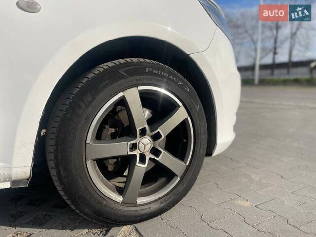 Белый Мерседес Вито, объемом двигателя 2.14 л и пробегом 182 тыс. км за 26500 $, фото 9 на Automoto.ua