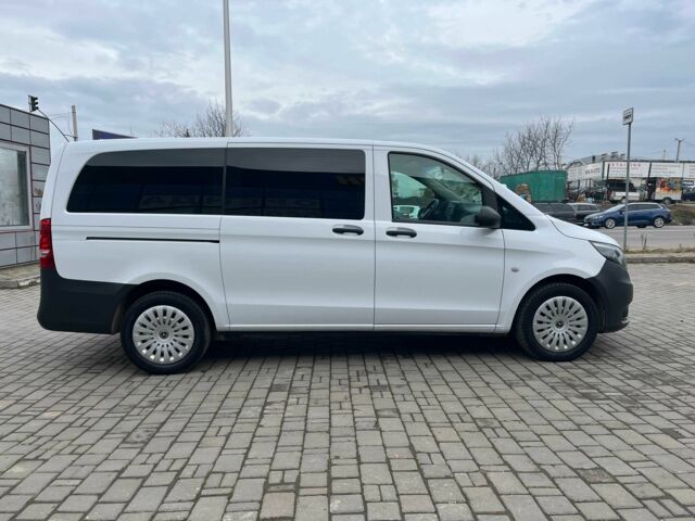 Білий Мерседес Віто, об'ємом двигуна 2 л та пробігом 237 тис. км за 26950 $, фото 1 на Automoto.ua