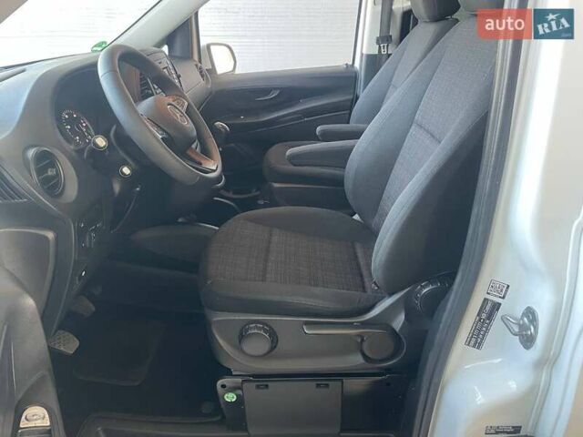 Белый Мерседес Вито, объемом двигателя 2.14 л и пробегом 182 тыс. км за 26500 $, фото 30 на Automoto.ua