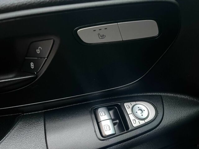 Білий Мерседес Віто, об'ємом двигуна 2 л та пробігом 237 тис. км за 26950 $, фото 10 на Automoto.ua