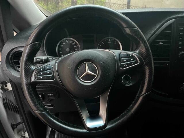 Білий Мерседес Віто, об'ємом двигуна 2 л та пробігом 237 тис. км за 26950 $, фото 7 на Automoto.ua