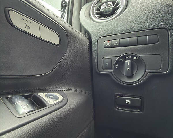 Белый Мерседес Вито, объемом двигателя 2.14 л и пробегом 241 тыс. км за 35500 $, фото 37 на Automoto.ua