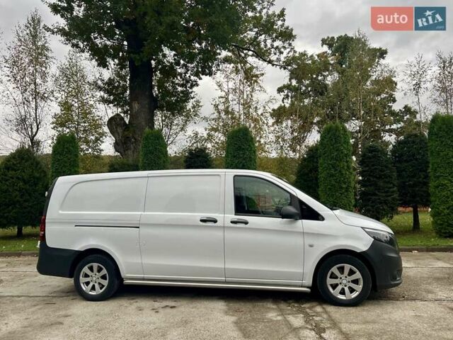 Белый Мерседес Вито, объемом двигателя 1.8 л и пробегом 199 тыс. км за 17500 $, фото 8 на Automoto.ua