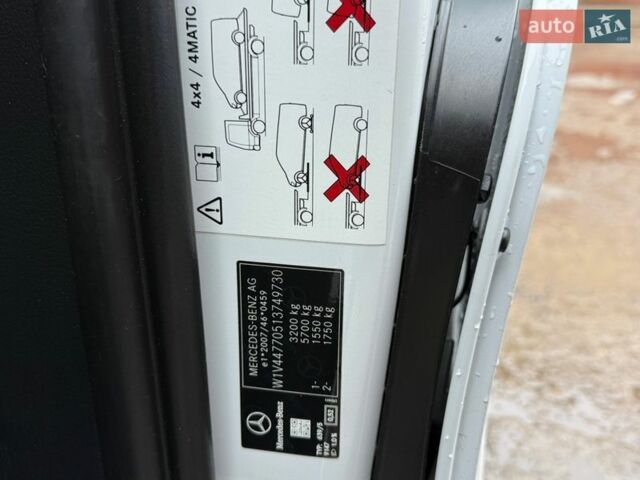 Белый Мерседес Вито, объемом двигателя 2.14 л и пробегом 286 тыс. км за 33500 $, фото 24 на Automoto.ua