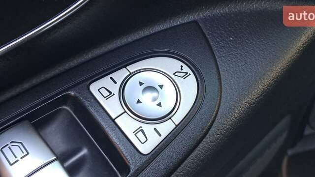 Білий Мерседес Віто, об'ємом двигуна 2 л та пробігом 217 тис. км за 32500 $, фото 66 на Automoto.ua