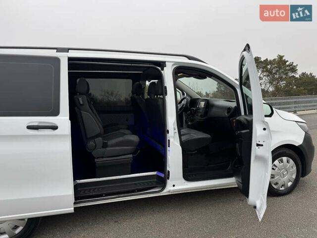 Белый Мерседес Вито, объемом двигателя 1.8 л и пробегом 223 тыс. км за 20900 $, фото 29 на Automoto.ua