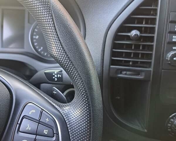 Белый Мерседес Вито, объемом двигателя 1.95 л и пробегом 260 тыс. км за 25999 $, фото 33 на Automoto.ua