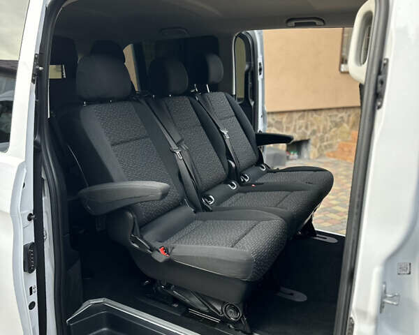 Белый Мерседес Вито, объемом двигателя 1.95 л и пробегом 257 тыс. км за 28800 $, фото 28 на Automoto.ua