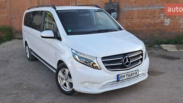Білий Мерседес Віто, об'ємом двигуна 2 л та пробігом 217 тис. км за 32500 $, фото 6 на Automoto.ua
