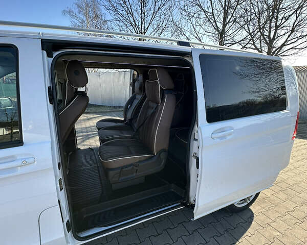 Белый Мерседес Вито, объемом двигателя 2 л и пробегом 160 тыс. км за 36200 $, фото 12 на Automoto.ua