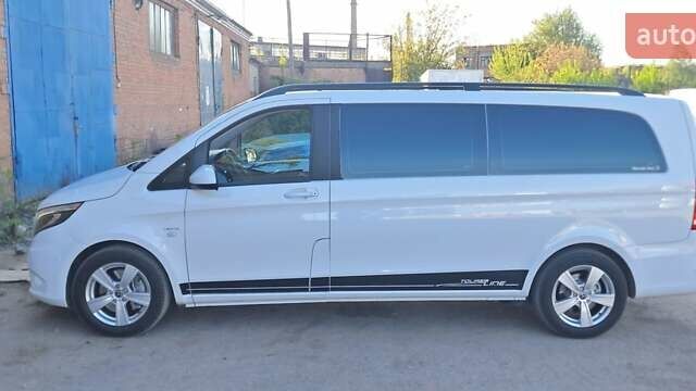 Белый Мерседес Вито, объемом двигателя 2 л и пробегом 220 тыс. км за 33500 $, фото 18 на Automoto.ua