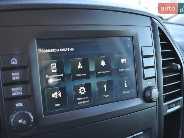 Білий Мерседес Віто, об'ємом двигуна 2 л та пробігом 200 тис. км за 27500 $, фото 61 на Automoto.ua