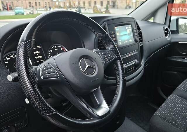 Білий Мерседес Віто, об'ємом двигуна 2 л та пробігом 154 тис. км за 22999 $, фото 23 на Automoto.ua