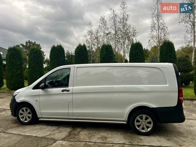Белый Мерседес Вито, объемом двигателя 1.8 л и пробегом 199 тыс. км за 17500 $, фото 62 на Automoto.ua