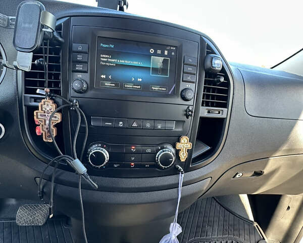 Белый Мерседес Вито, объемом двигателя 2 л и пробегом 160 тыс. км за 36200 $, фото 20 на Automoto.ua